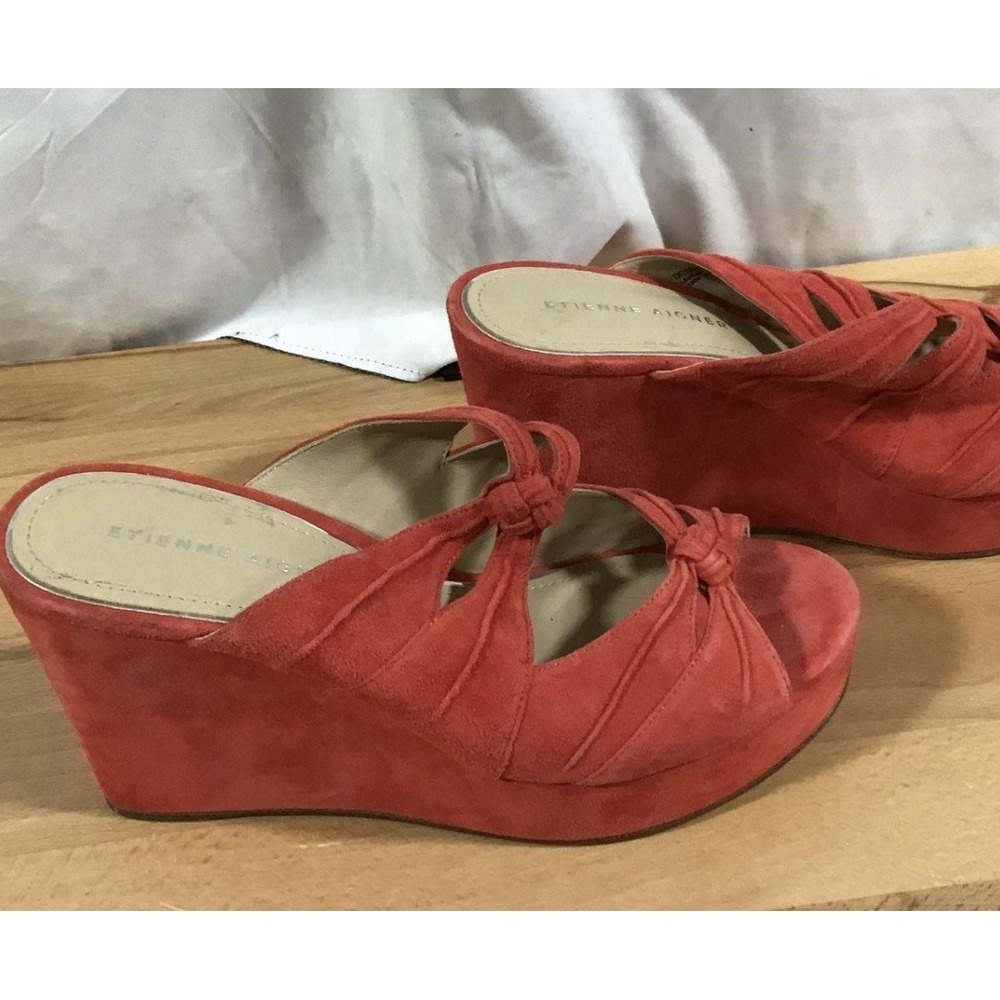 Etienne Aigner Suede Red Heels Size 7.5 Made In Italy Excellent Condition No‎ Bx